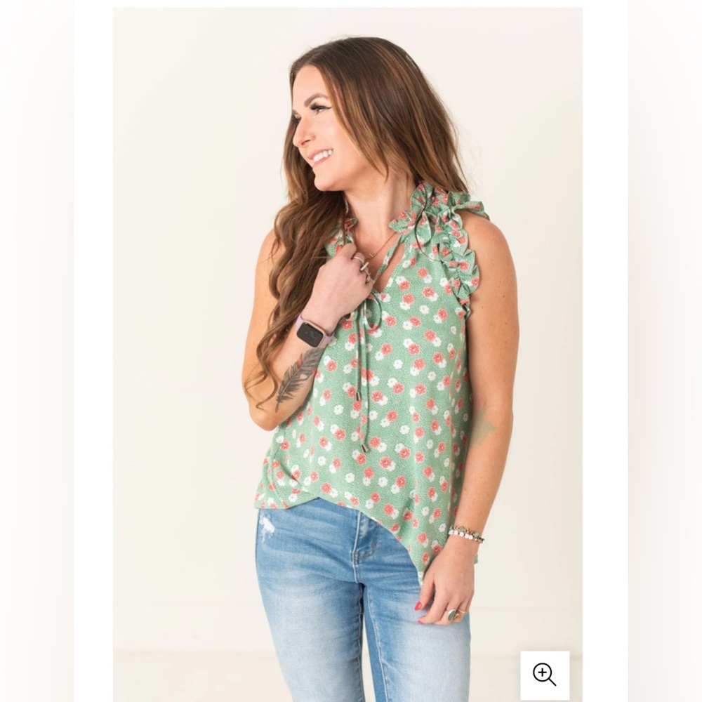 NEW - Entro - Flowy Tank Top w/ Ruffle Sleeves - Size: Medium
